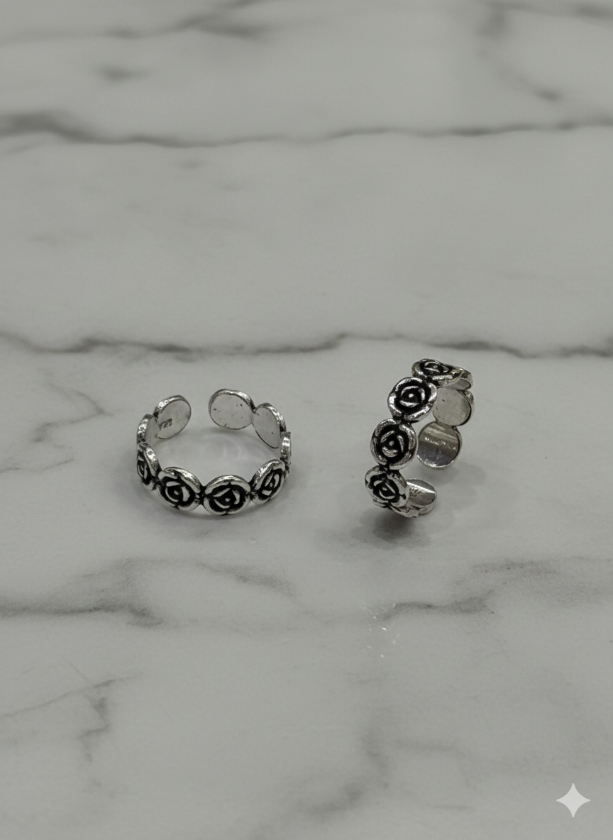 92.5 Silver Eternity Rose Flower Stackable Antique Toe Ring 