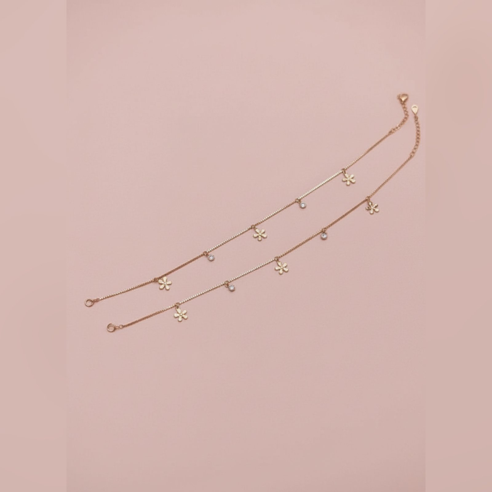 Rose Gold Clover Anklet – A Charm of Luck & Elegance